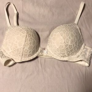 Victoria’s Secret Dream Angels Bra 32B